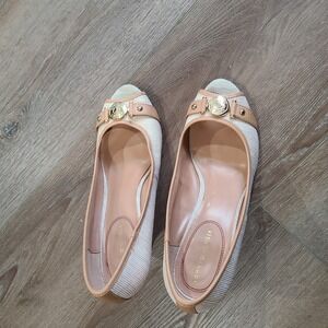 Women's Tommy‎ Hilfiger Tweed And Cork Wedge Pumps With Gold Detail. Size 8 1/2